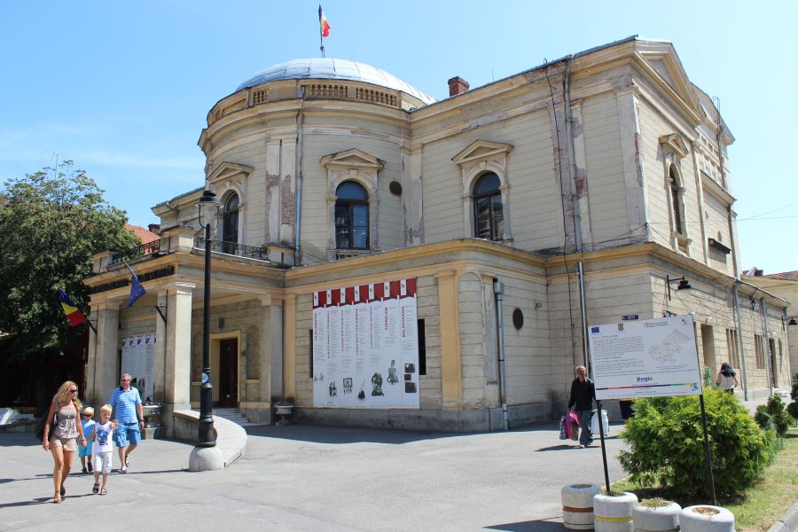 Teatrul REABILITAT va fi REDESCHIS în luna MAI. Mutarea se va face în VARĂ