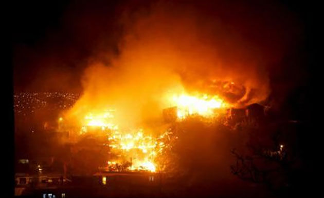 Cod roșu de incendiu în portul Valparaiso din Chile