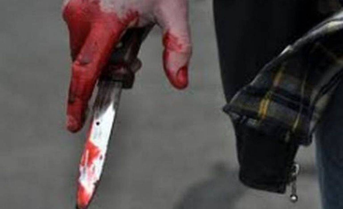 Se întâmplă în cea mai BOGATĂ comună din ţară! Un certezean și-a tăiat gâtul