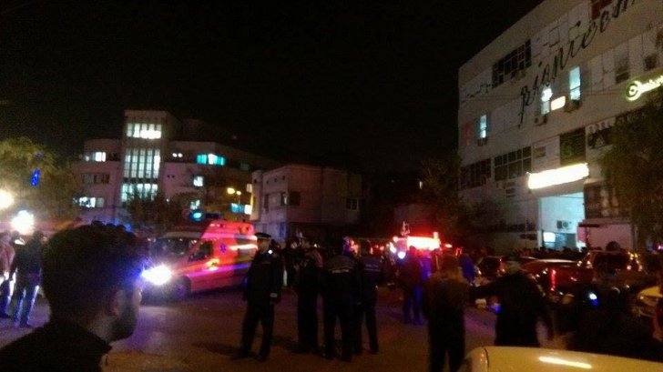 Explozie puternică într-un club din centrul Capitalei. Gabriel Oprea anunţă 25 de morţi. Raed Arafat: 88 de răniţi, duşi la spital.
