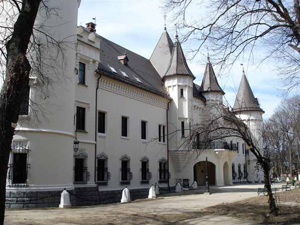 Se lucrează la o strategie de promovare a turismului cultural în Carei