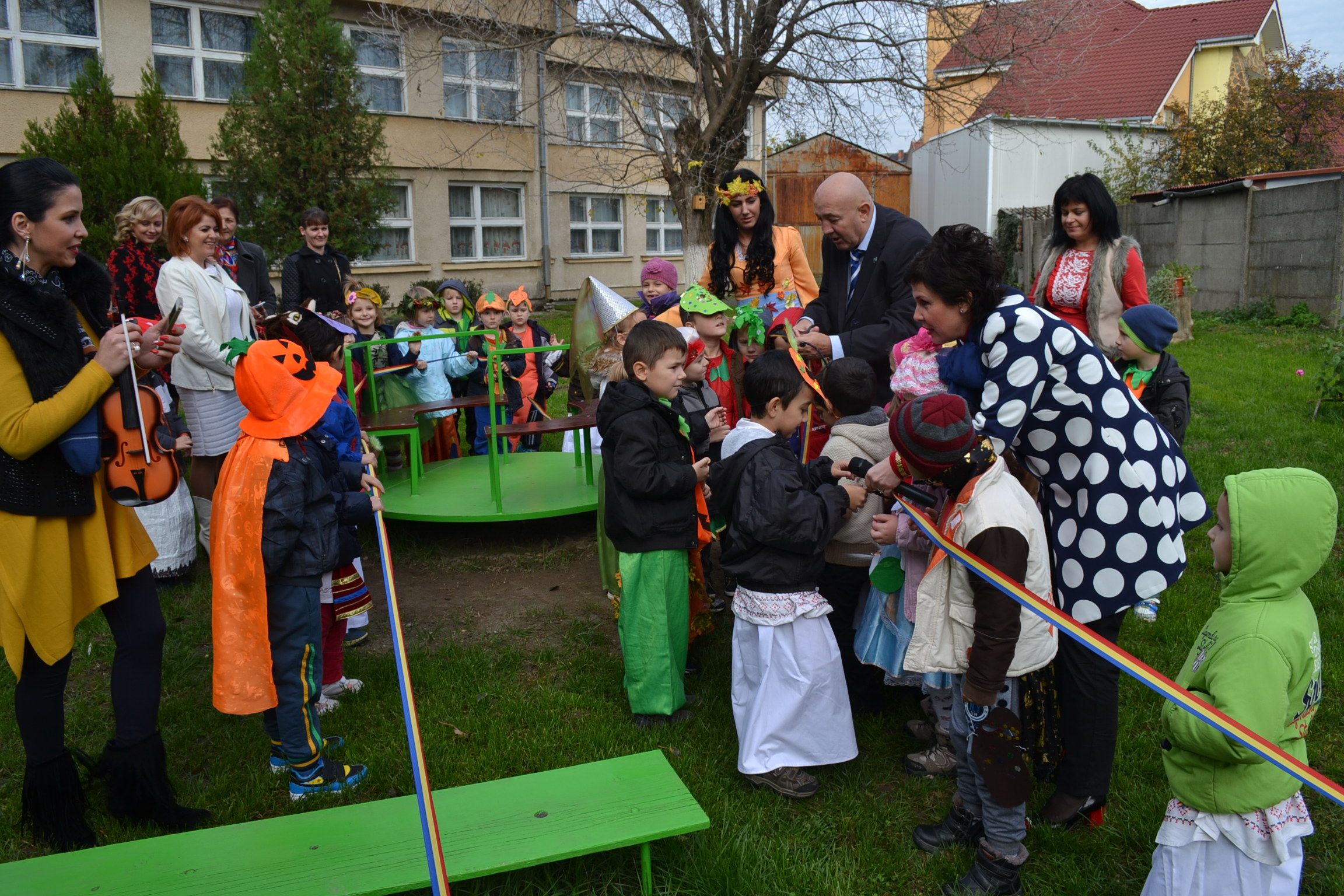 BUCURIE pentru PREŞCOLARII de la Grădiniţa MONDIALA