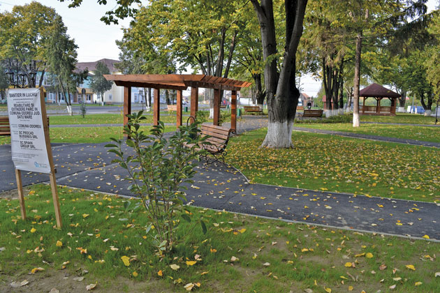 Parcul central din Odoreu, reabilitat şi dotat