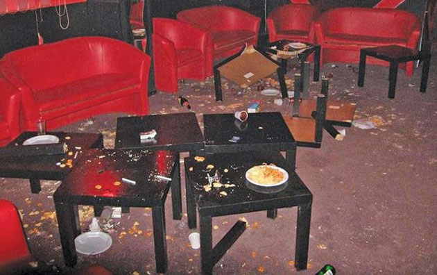 Un tânăr şi-a călcat în picioare prietenul de pahar