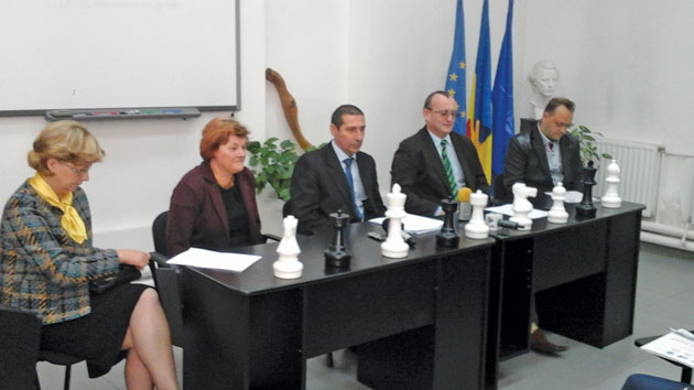 Şahul îi uneşte pe copiii sătmăreni