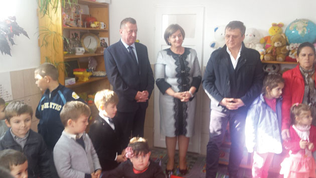 Hramul bisericii “Sfântul Dimitrie” şi sfinţirea noii grădiniţe din Tur