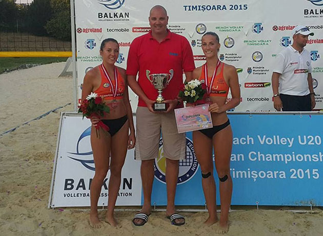 Beata Vaida şi Adriana Matei, la stagiu în Grecia