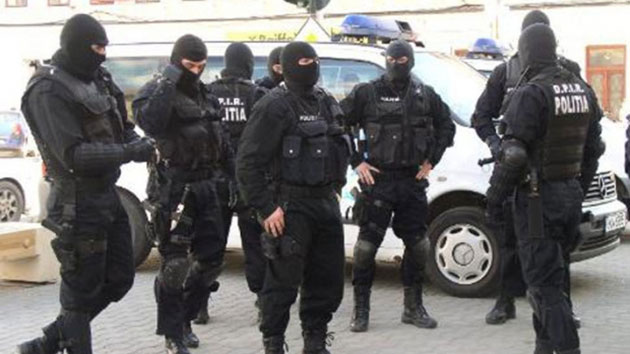 Contrabandişti sătmăreni săltaţi de DIICOT Piteşti