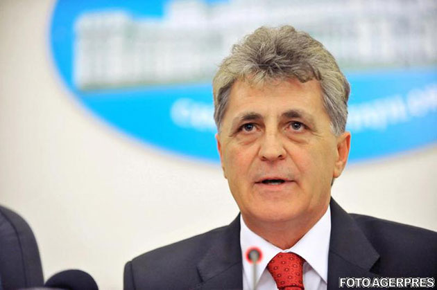 Mircea Dusa, ministrul Apararii, va fi premier interimar