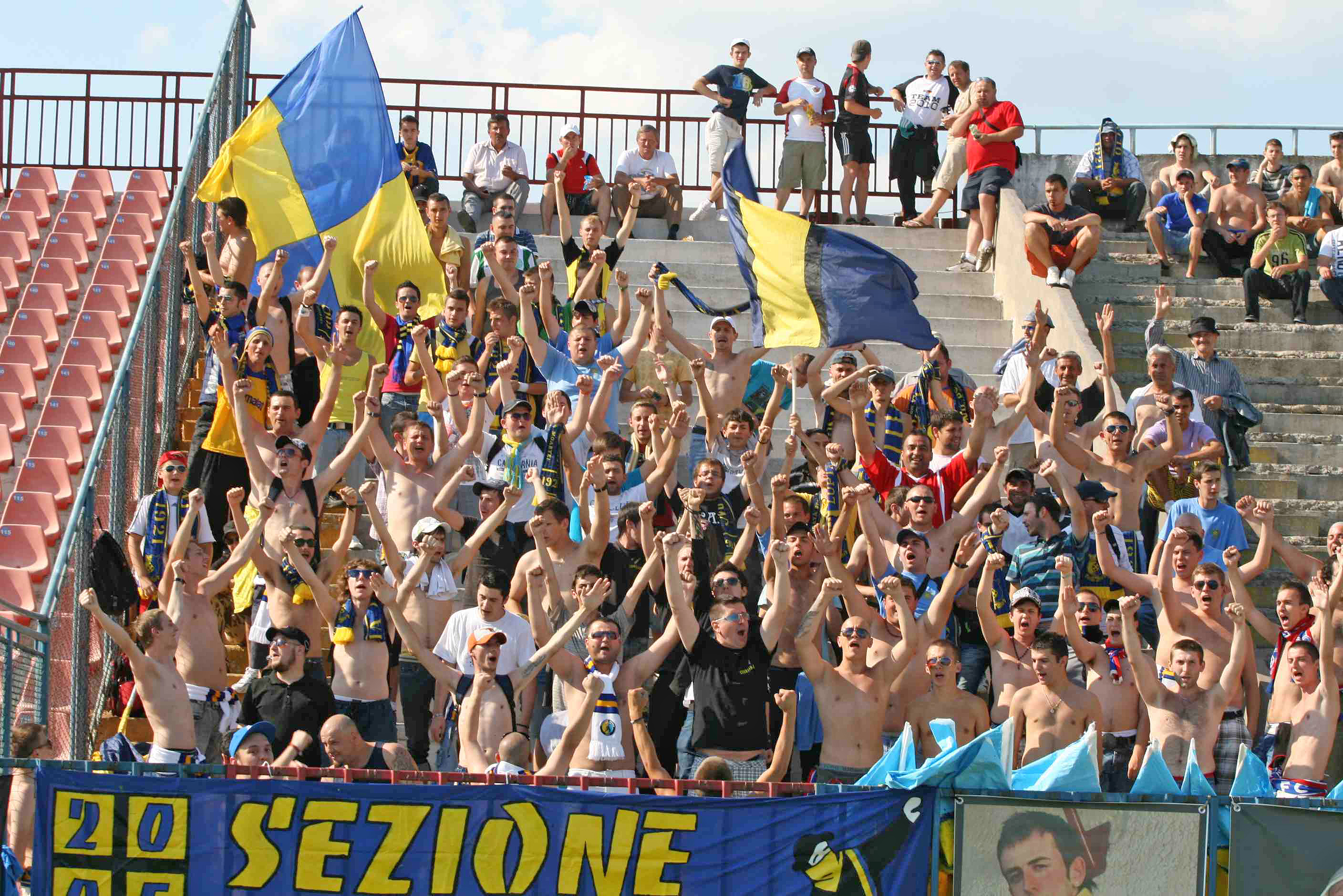 Suporterii, pregătiţi de derby