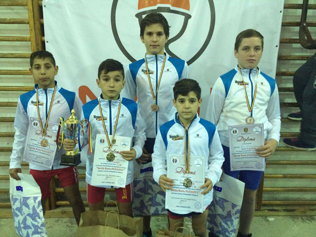 Cinci podiumuri la Chişinău