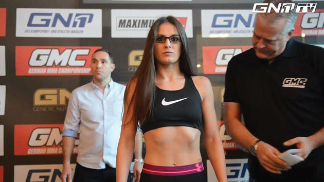 Alice Ardelean și-a umplut de sânge adversara