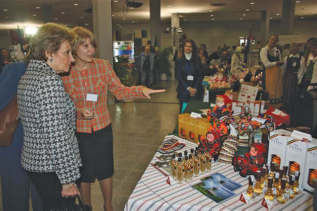 Țara Oașului a fost promovată la Bazarul diplomatic din Lisabona