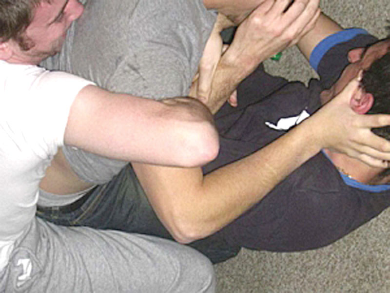 BĂTAIE ca-n "Şapte păcate" între PUŞTANII din Acâş şi Beltiug