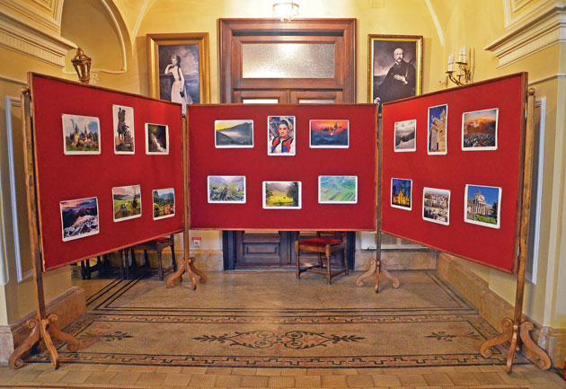 Expoziţie de fotografie de Ziua Naţională a României la Castelul din Carei