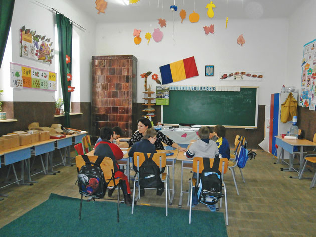 Mii de copii au nevoie de atenţie specială în şcoli