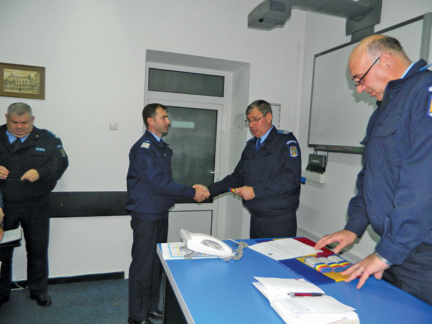 Şase jandarmi au fost avansați în grad înainte  de termen