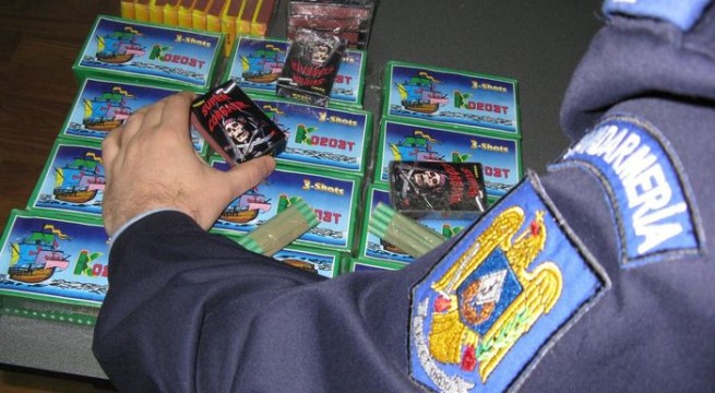 Peste 1600 de PETARDE, CONFISCATE de jandarmi