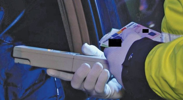 Accident în lanţ produs de un şofer beat pulbere