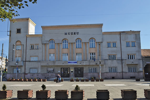 Dublu eveniment la Muzeul Judeţean