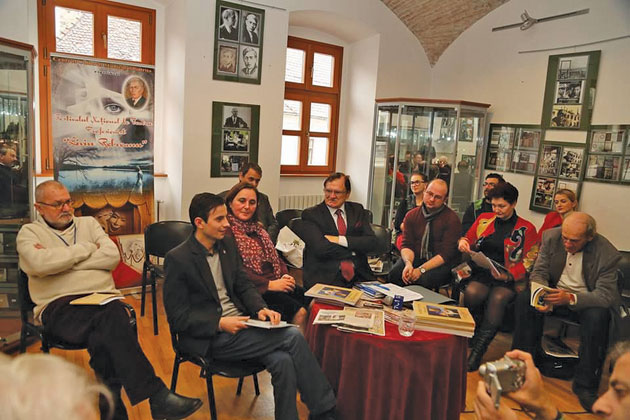 Poeții sătmăreni, apreciați la Bistrița