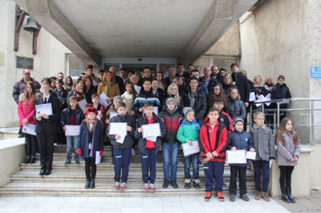 Sportivi și elevi olimpici premiați de Primărie