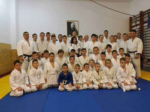 CS UNIO, performanțe cu bani puțini