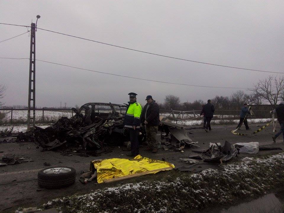 ACCIDENT GROAZNIC la MĂDĂRAS. O TÂNĂRĂ a DECEDAT. Accident sau SINUCIDERE