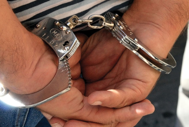 Urmărit general depistat la frontieră