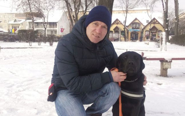Câinii-ghizi pentru nevăzători sunt dresaţi la Satu Mare
