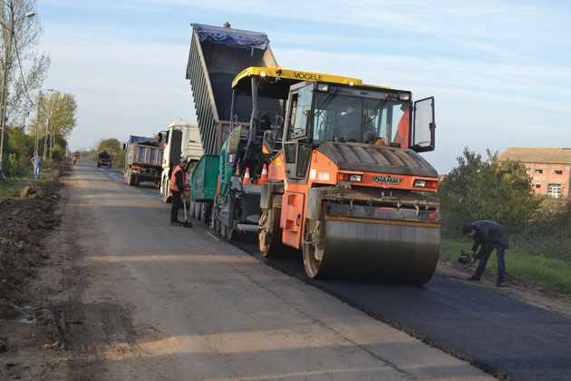 Lucrările de MODERNIZARE a DRUMURILOR JUDEȚENE, vor fi DEMARATE în MARTIE. Vezi AICI care sunt TRONSOANELE pe care se va LUCRA