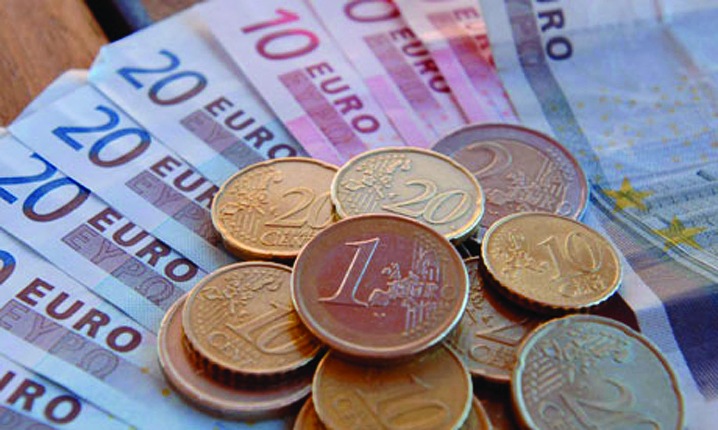 Deficitul balanţei comerciale a ajuns la 7,2 miliarde euro