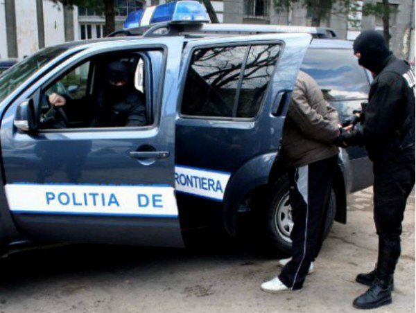 Urmăriţii general FORŢEAZĂ intrările în ţară. MAJORITATEA sunt PRINŞI