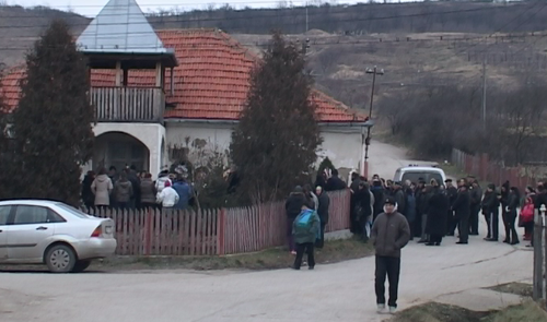 Tânăra DECEDATĂ  în ACCIDENTUL de la MĂDĂRAS a fost ÎNMORMÂNTATĂ