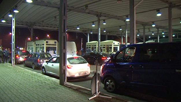 Peste 157.000 de persoane au TRANZITAT vămile SĂTMĂRENE de SĂRBĂTORI. Cele mai AGLOMERATE au fost ZILELE de 2 şi 3 ianuarie