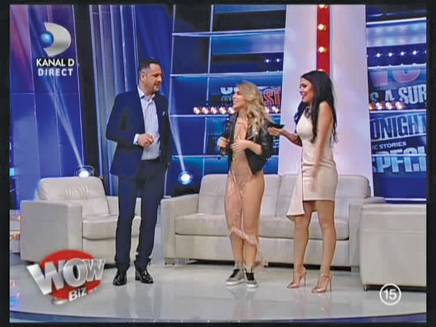 Corina Bud, cu fundul pe-afară la TV