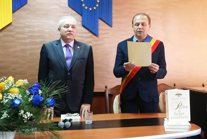 Primarul Ovidiu Duma, ridicat în grad de comandor