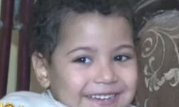 Băieţel de trei ani, condamnat la închisoare pe viaţă, în Egipt. Autorităţile admit că a fost o greşeală - VIDEO