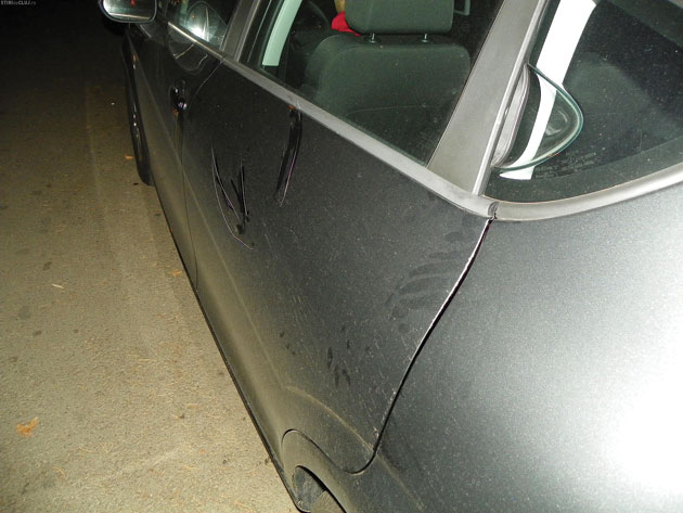 Zgâriatul maşinilor, un hobby pentru un tânăr