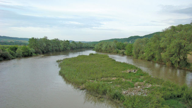 Sătmarul stă pe un mare rezervor   de apă de calitate