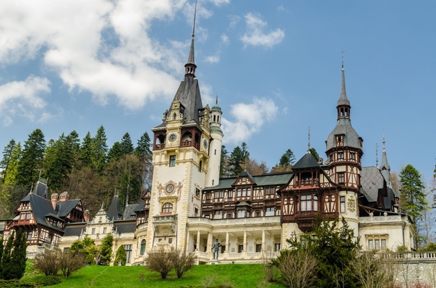 Ministerul Culturii caută manager pentru Muzeul Naţional "Peleş" din Sinaia