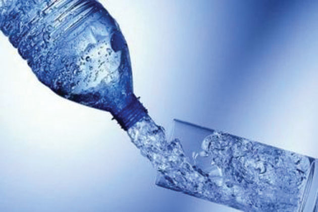 Corn, lapte şi apă minerală