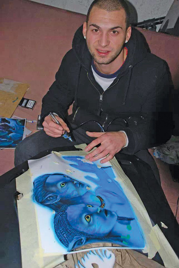 Airbrush pe ritmuri de hip-hop