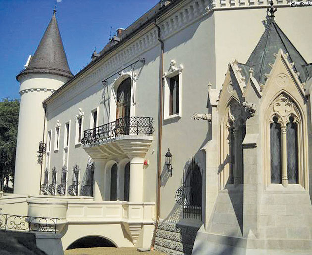 castelul-karoly4