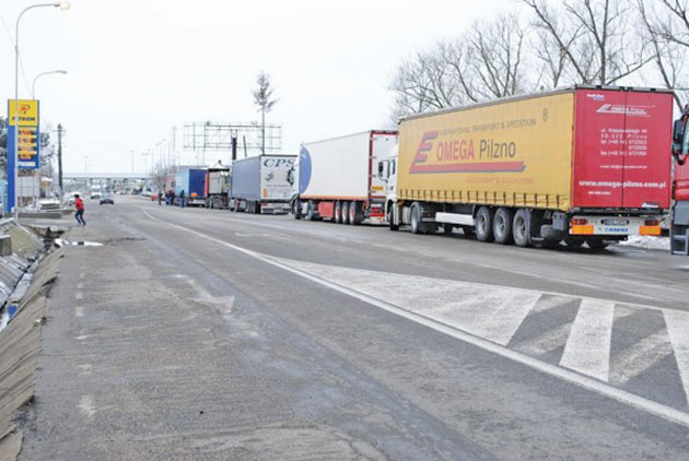 Şoferii şi răbdarea, în Vamă la Petea