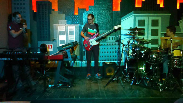 Seară perfectă, fără fum  la District 15