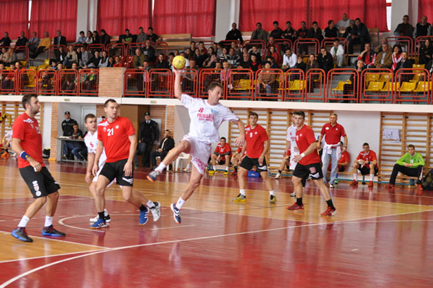 Fără emoţii pe terenul „lanternei”