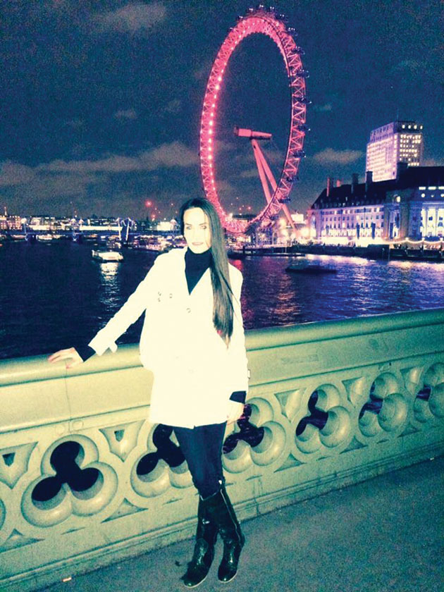 Sătmăreanca de la Londra, frumoasă la trup şi la suflet!