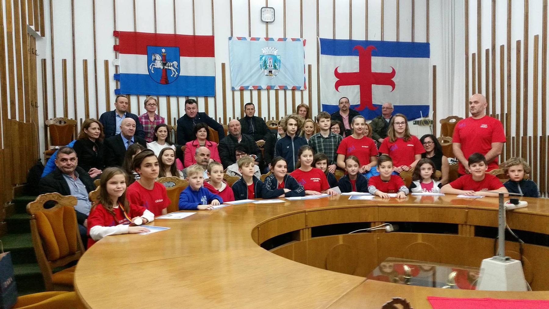 Înotătorii de la CSM, premiaţi de primarul Dorel Coica