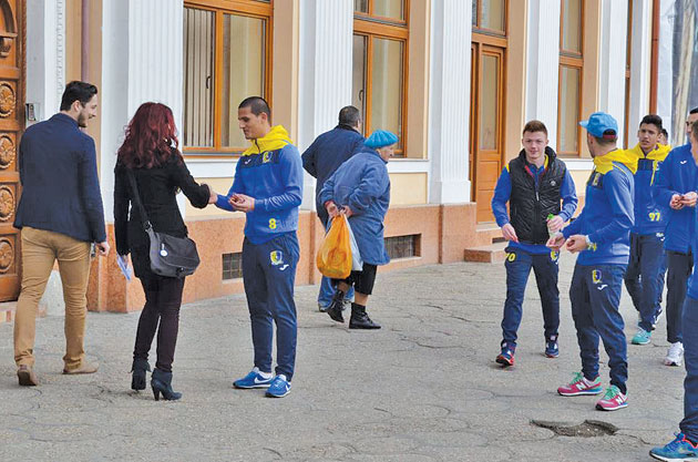 Mărțișoare ”galben-albastre”!